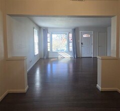 2018 Van Cleave Dr in Dallas, TX - Building Photo - Building Photo