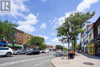 240-240 Durie St in Toronto, ON - Building Photo - Building Photo
