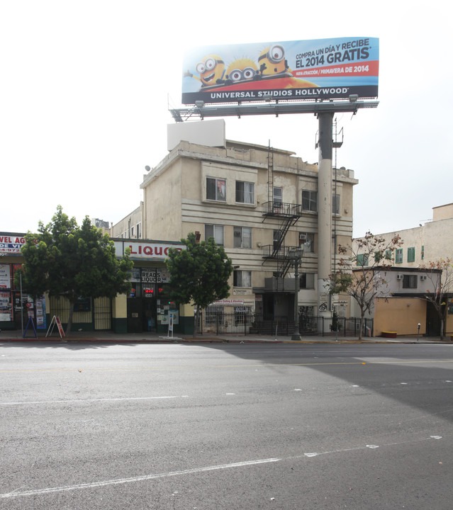 308-310 S Alvarado St in Los Angeles, CA - Building Photo