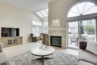 433 Albacore Ln in Brigantine, NJ - Building Photo - Building Photo