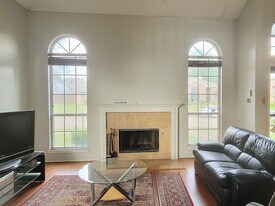 6518 Teresa Ln in Rowlett, TX - Building Photo