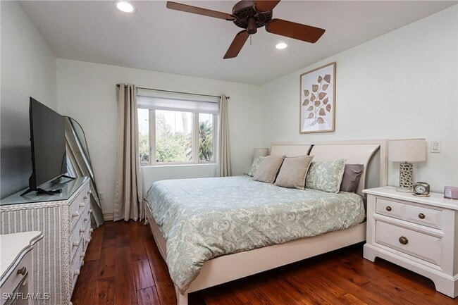 property at 1521 Gordon River Ln