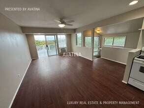 1266 Manulani St in Kailua, HI - Building Photo - Building Photo