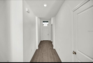 4425 NW 14th Lp in Ocala, FL - Building Photo - Building Photo