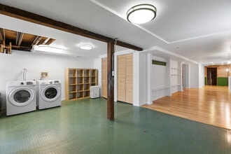 928 W 32nd St in Chicago, IL - Building Photo - Building Photo