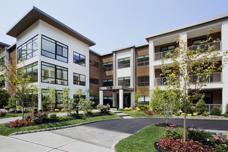 1177 @ Greystone in Yonkers, NY - Foto de edificio - Building Photo