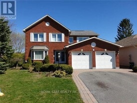 8 Hime Crescent in Ottawa, ON - Building Photo