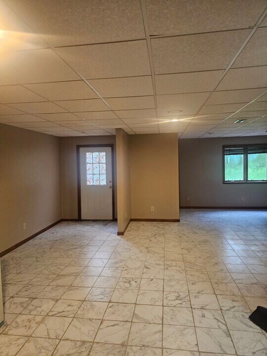 4403 Windsor Ct in St. Joseph, MO - Foto de edificio