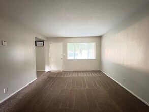 11178 Yardley Pl in Loma Linda, CA - Foto de edificio - Building Photo