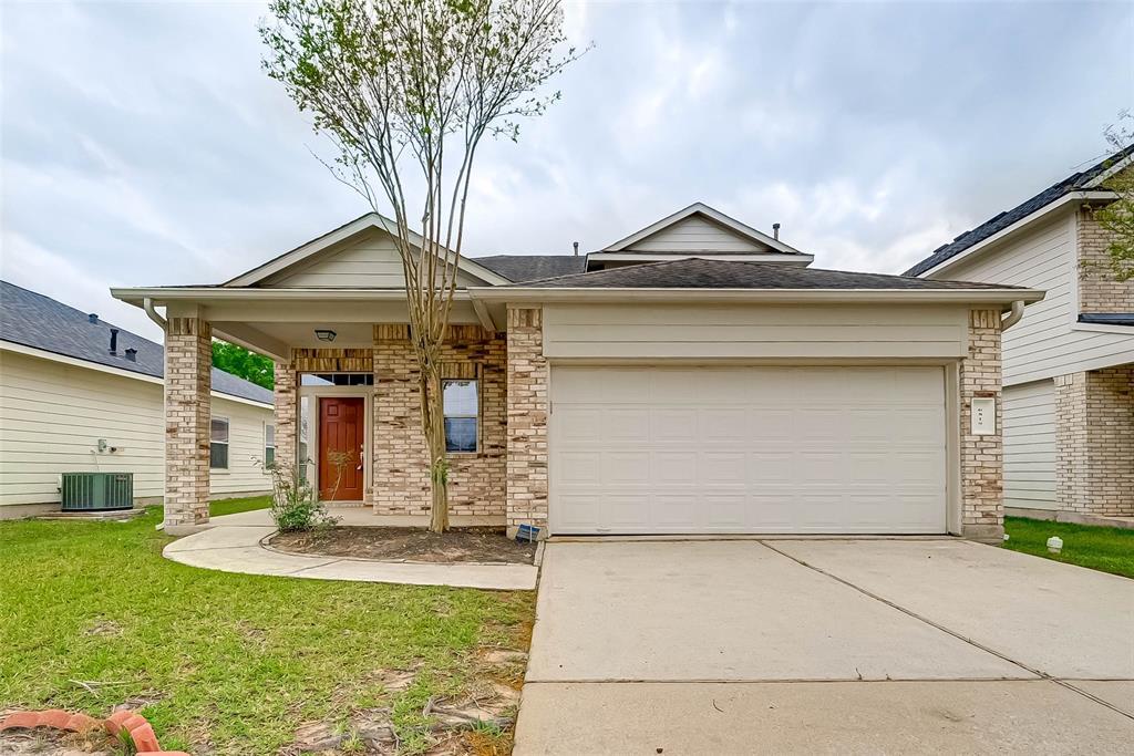6519 Bella Noche Dr in Spring, TX - Building Photo