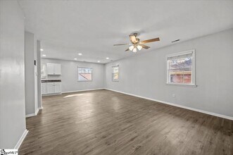 213 Fisher Ave in Spartanburg, SC - Building Photo - Building Photo