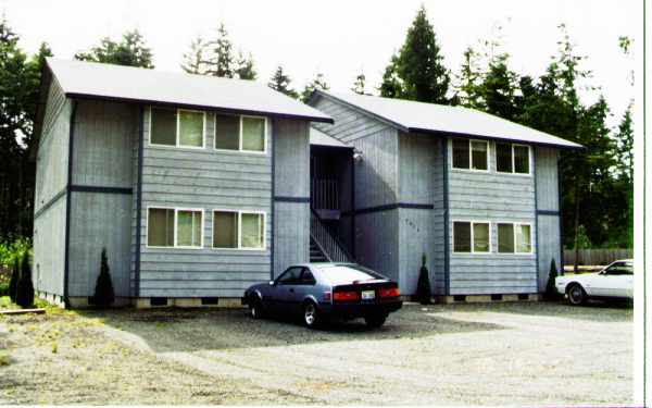 5816 186th Ave E in Lake Tapps, WA - Building Photo