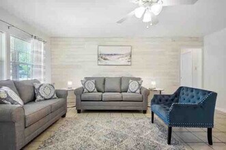 805 Lewis Ave in Gulfport, MS - Building Photo - Building Photo