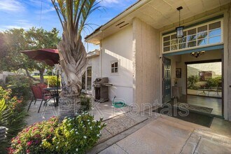 74939 Vía Lago in Indian Wells, CA - Building Photo - Building Photo