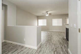 5402 Royal Yacht Way in North Las Vegas, NV - Building Photo - Building Photo