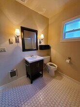 216 Pine St in Klamath Falls, OR - Building Photo - Building Photo