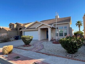 7312 Camino Del Sol Dr in El Paso, TX - Building Photo