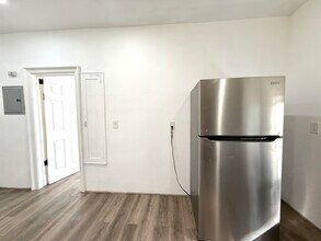 275 Linden Ave in Jersey City, NJ - Building Photo - Building Photo