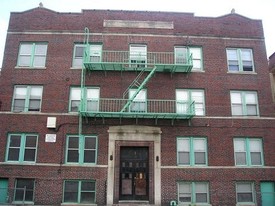 336-338 Clinton Pl Apartments