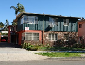 1554 N Alexandria Ave in Los Angeles, CA - Building Photo - Building Photo