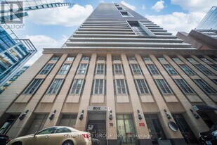 70 Temperance St in Toronto, ON - Building Photo