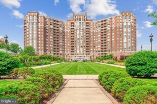 5809 Nicholson Ln in Rockville, MD - Building Photo