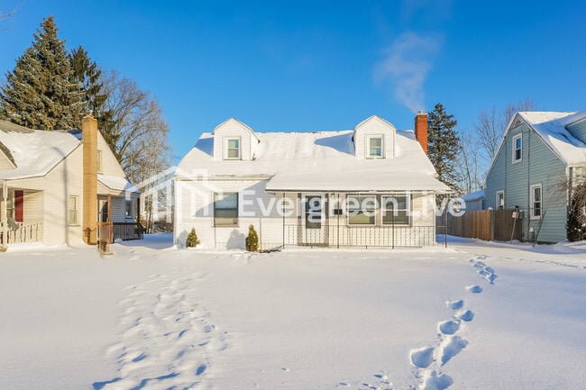 property at 1622 Lynn Ave