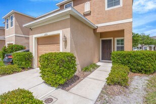 6705 Holly Heath Dr in Riverview, FL - Building Photo