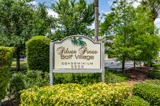 Silver Pines in Orlando, FL - Building Photo - Building Photo