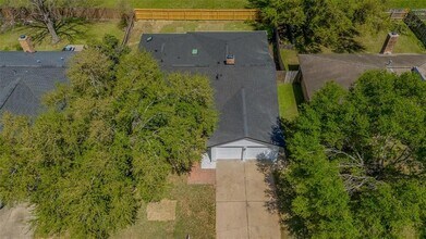 6219 Canada Dr in Pasadena, TX - Foto de edificio - Building Photo
