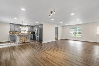 111 Ticonderoga Dr in Greer, SC - Building Photo - Building Photo