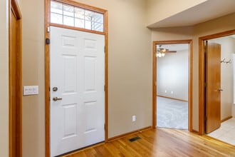 2200 Pinehurst Dr in Ames, IA - Building Photo - Building Photo