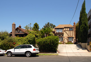 11511 Rochester Ave in Los Angeles, CA - Building Photo - Building Photo