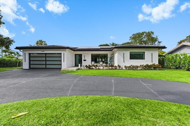 property at 1049 W Palmetto Park Rd