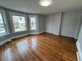 298 Tremont St in Newton, MA - Building Photo