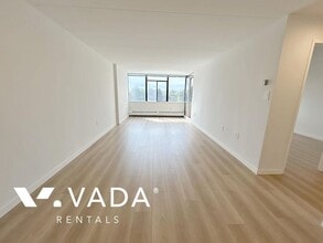 6651 Minoru Blvd in Richmond, BC - Building Photo - Building Photo