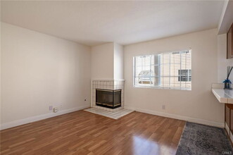 2300 Maple Ave in Torrance, CA - Building Photo - Building Photo