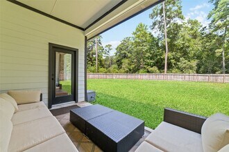 10332 Rainbow Cove Ln in Conroe, TX - Building Photo - Building Photo