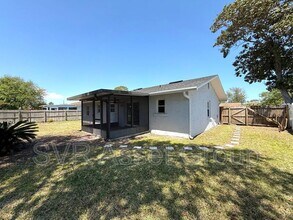 432 Helmsman Ln in Atlantic Beach, FL - Building Photo - Building Photo