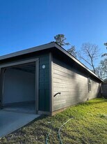 13111 McCrorey Trails Drive in Conroe, TX - Building Photo