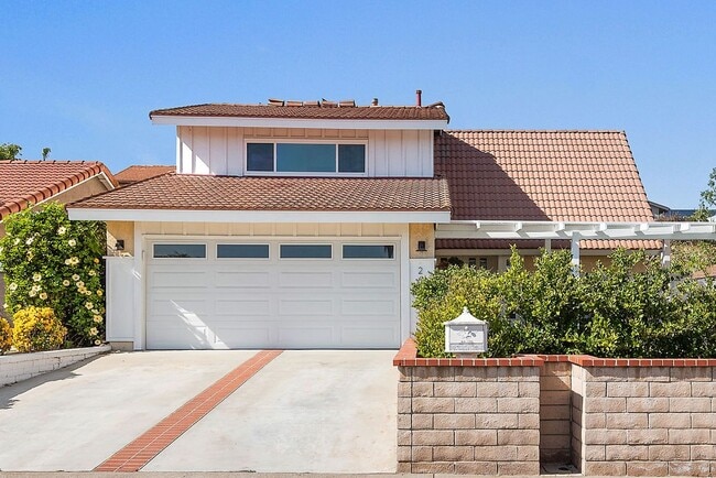 property at 26511 Vía Conchita