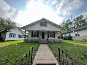 925 S Delaware Ave in Bartlesville, OK - Foto de edificio - Building Photo