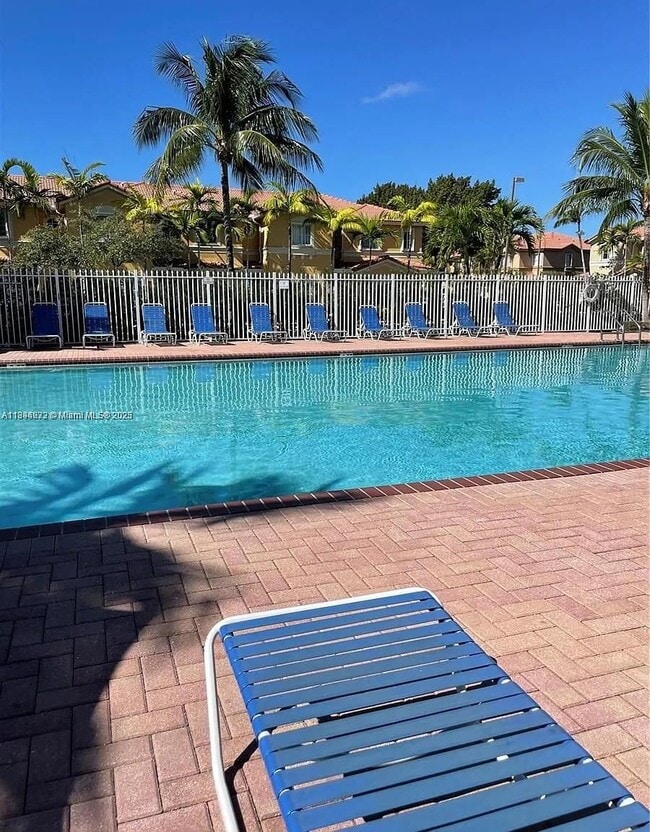 8362 NW 107 Ct