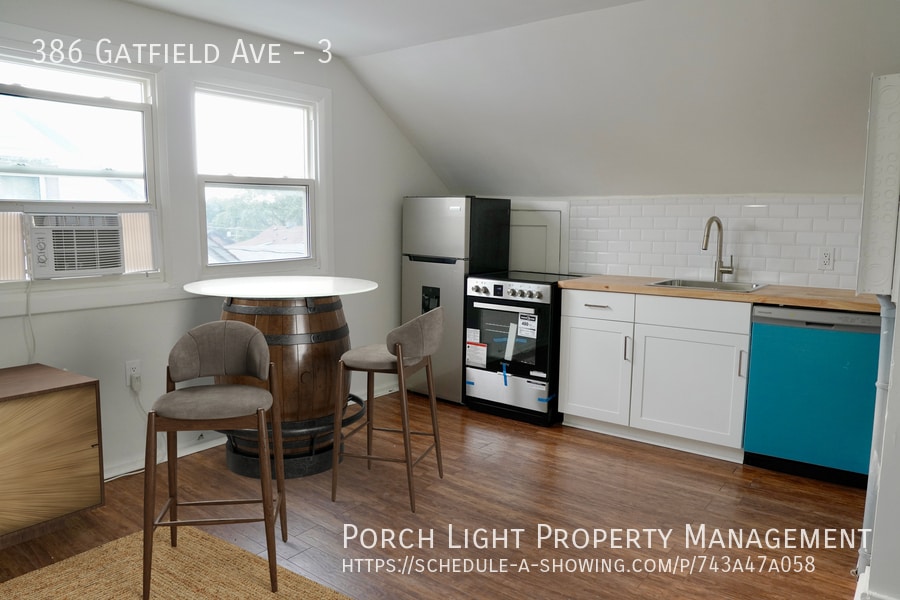 386 Gatfield Ave in Welland, ON - Building Photo