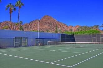 48720 Santa Ursula St in La Quinta, CA - Foto de edificio - Building Photo