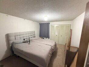 1633 Best Ln, Unit #1633 in Eugene, OR - Foto de edificio - Building Photo