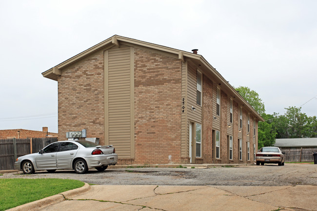 2504 N Hudson in Oklahoma City, OK - Building Photo - Building Photo