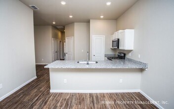 2110 Langford Ave in Lubbock, TX - Building Photo - Building Photo