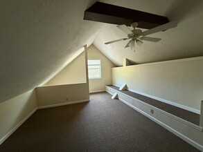 990 S Main St, Unit 2 in Athol, MA - Building Photo - Building Photo