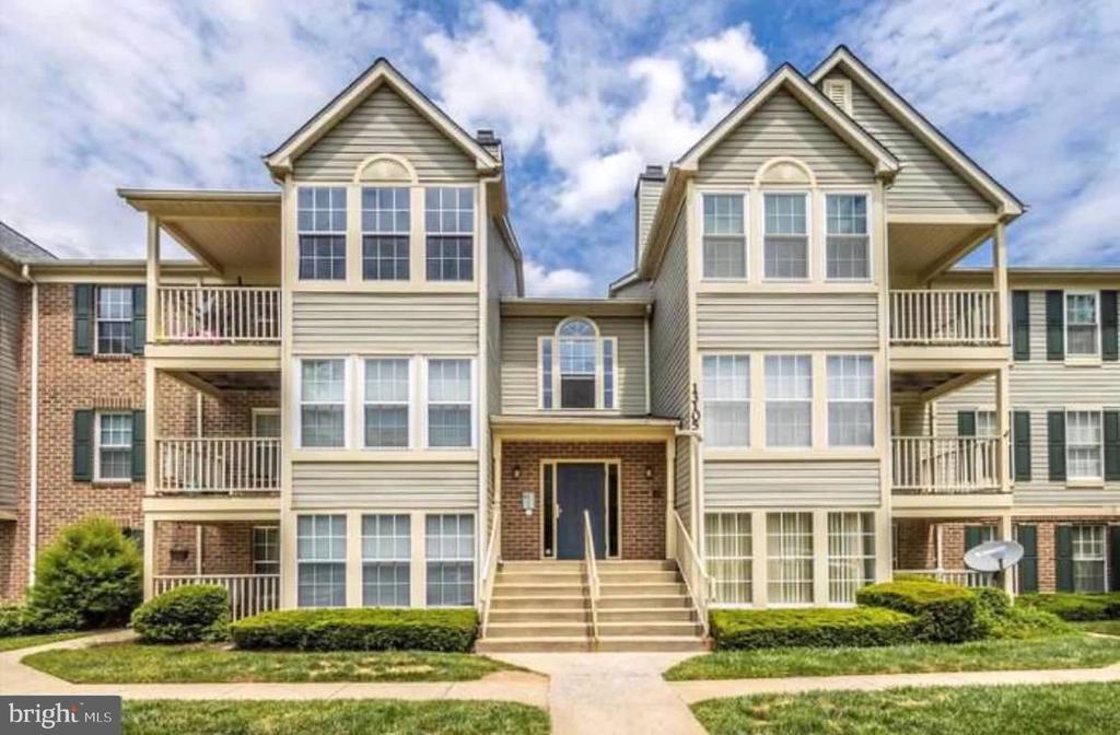 13105 Briarcliff Terrace in Germantown, MD - Building Photo